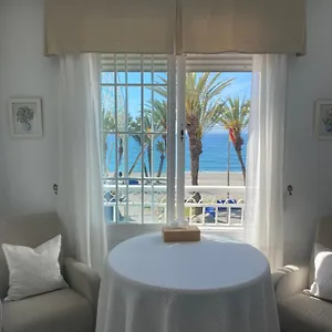  Apartamento En Primera Linea España